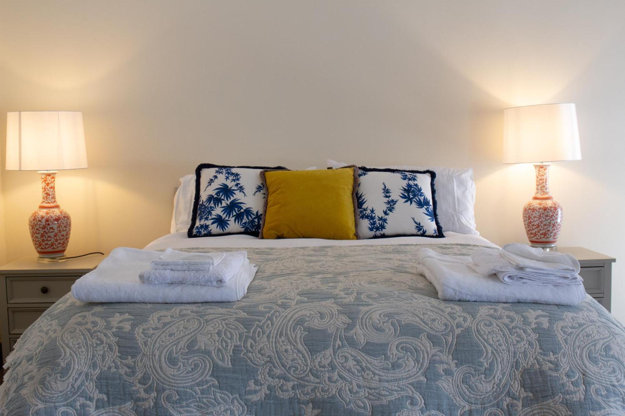 Hill House Lodge Sleeps 6 Overlooking The Rock Of Cashel Cashel  Extérieur photo