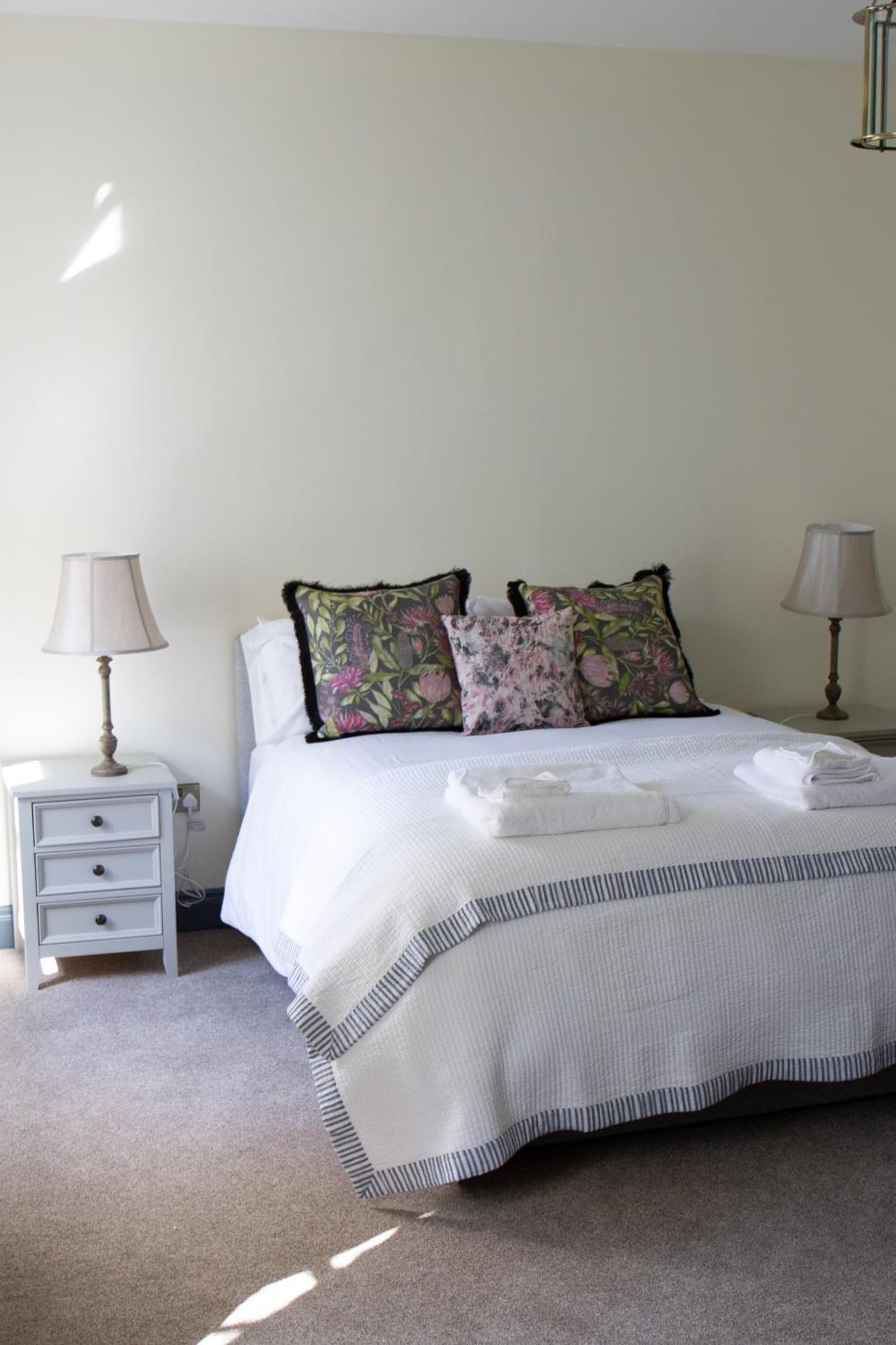 Hill House Lodge Sleeps 6 Overlooking The Rock Of Cashel Cashel  Extérieur photo